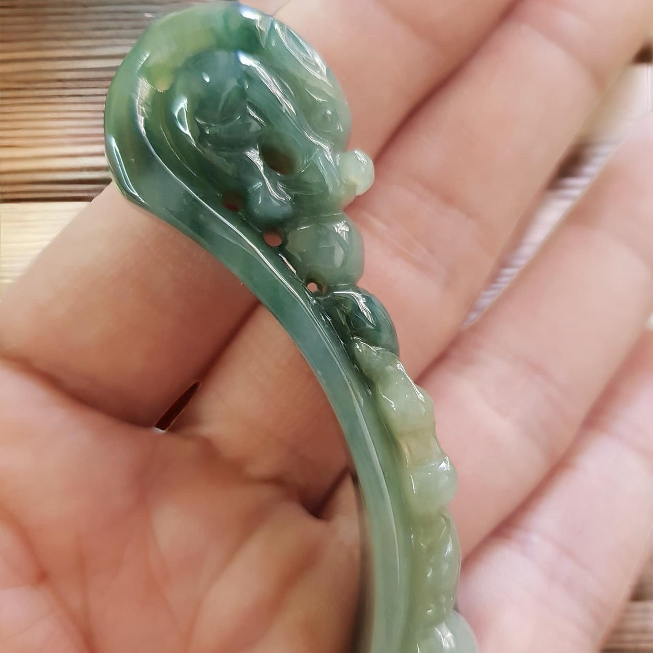 #305 Mason-Kay Certified Burma Jadeite Jade Mandarin-Ducks Dragon Hook (鴛鴦龍勾) Figurine