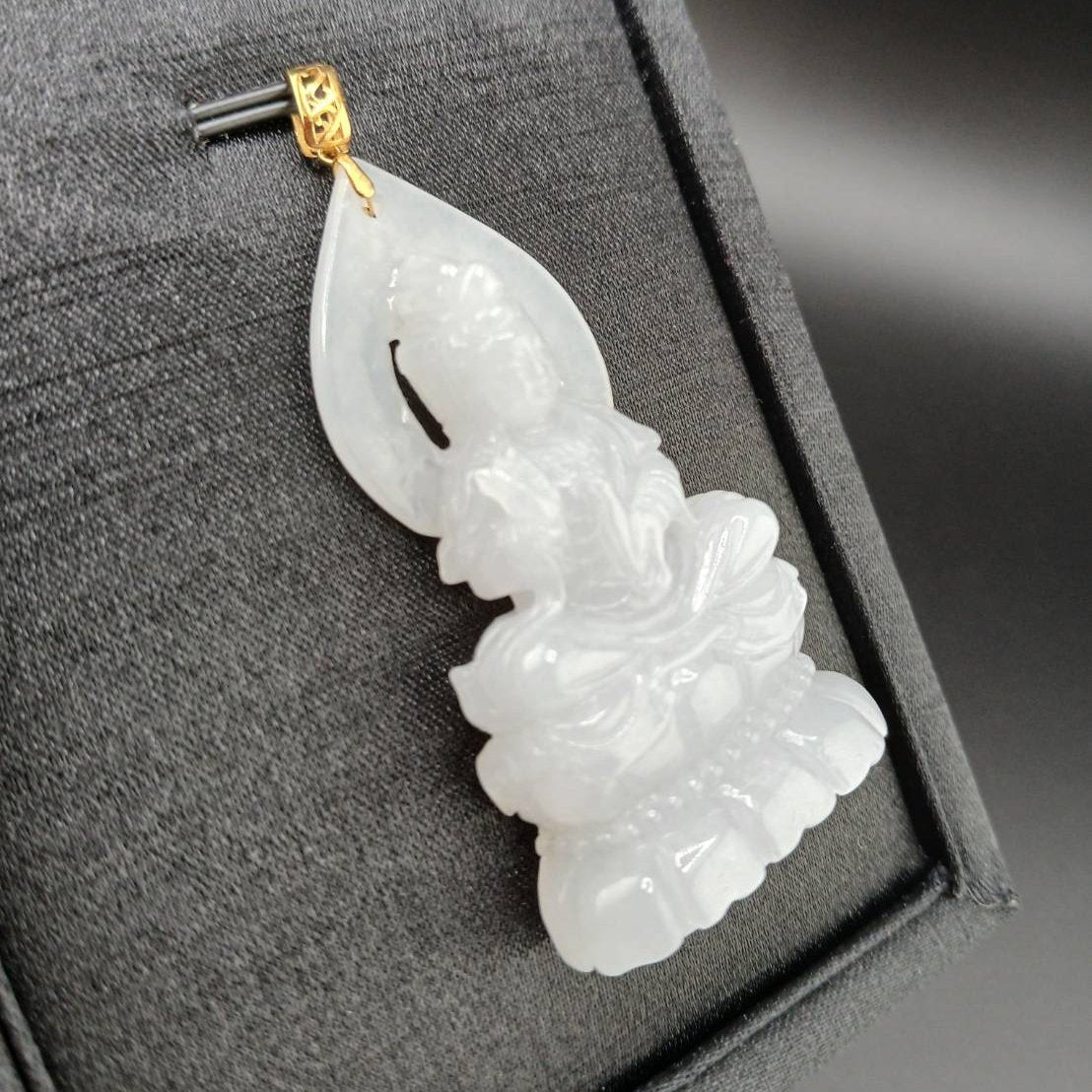 #944 Burma White Jadeite Guanyin Pendant with 18 Karat Yellow Gold Bail and Display