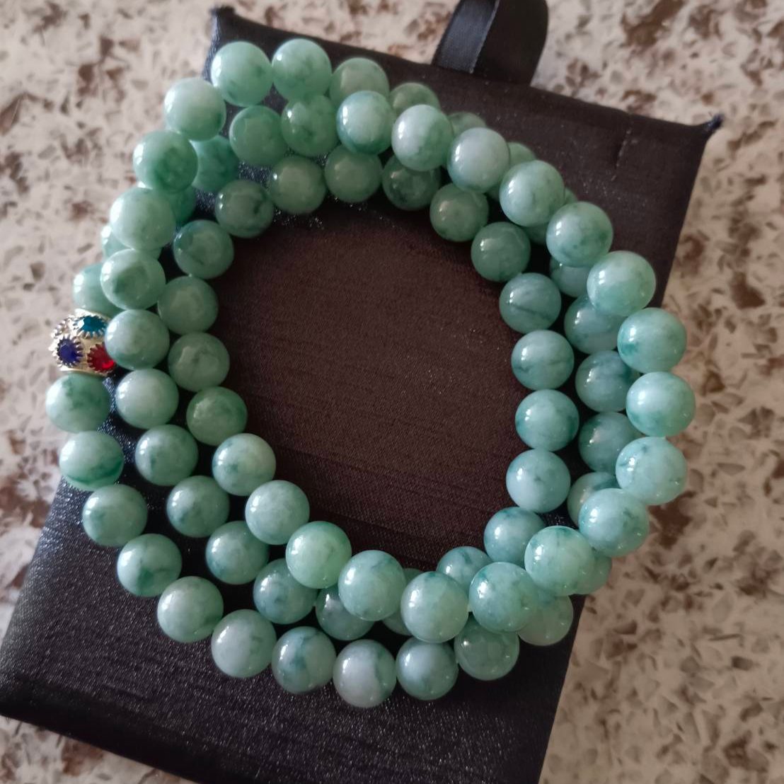#686 Natural Burma Jadeite Green Bead Necklace, 8.4~8.7 mm