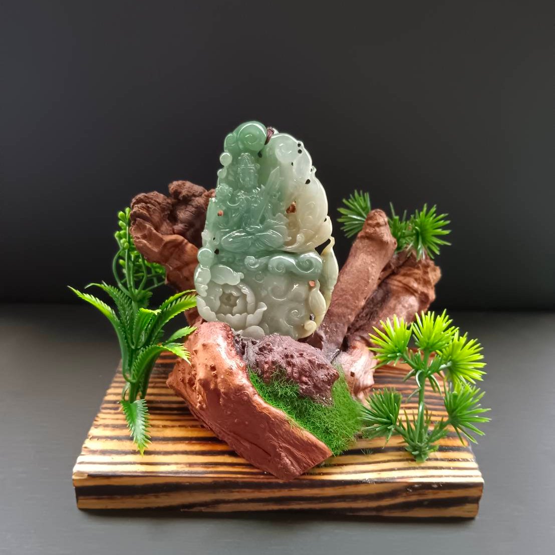 #162 AGL Certified Tri-Color Translucent Burma Jadeite, Akasagarbha Bodhisattva (虛空藏菩薩)Pendant and Display