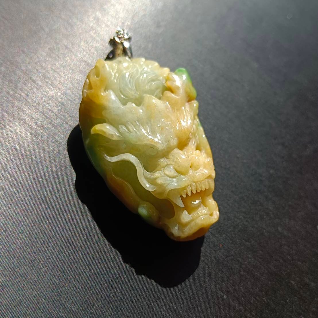 #931 Type A Burma Jadeite, Dragon Head Pendant