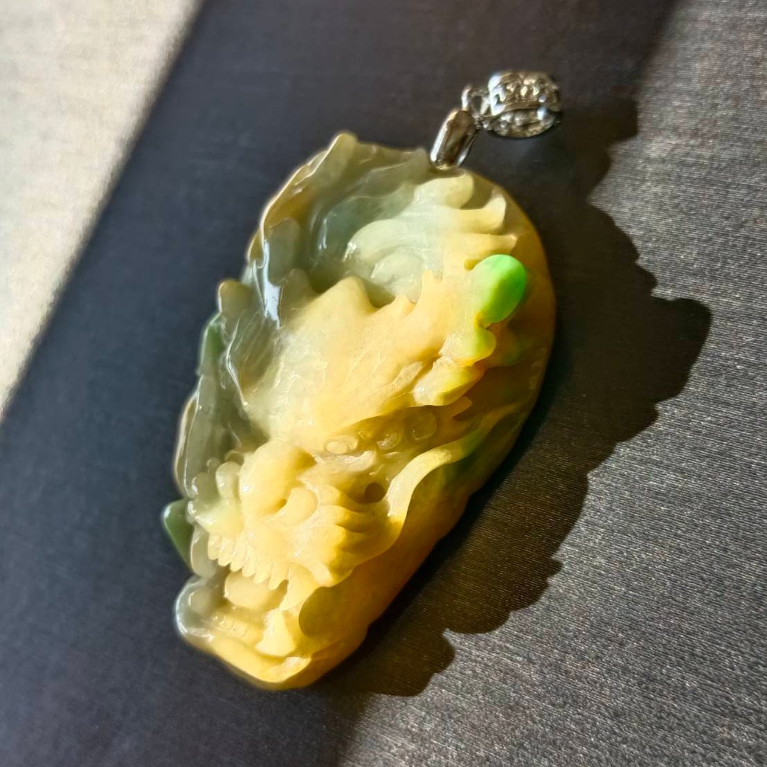 #931 Type A Burma Jadeite, Dragon Head Pendant