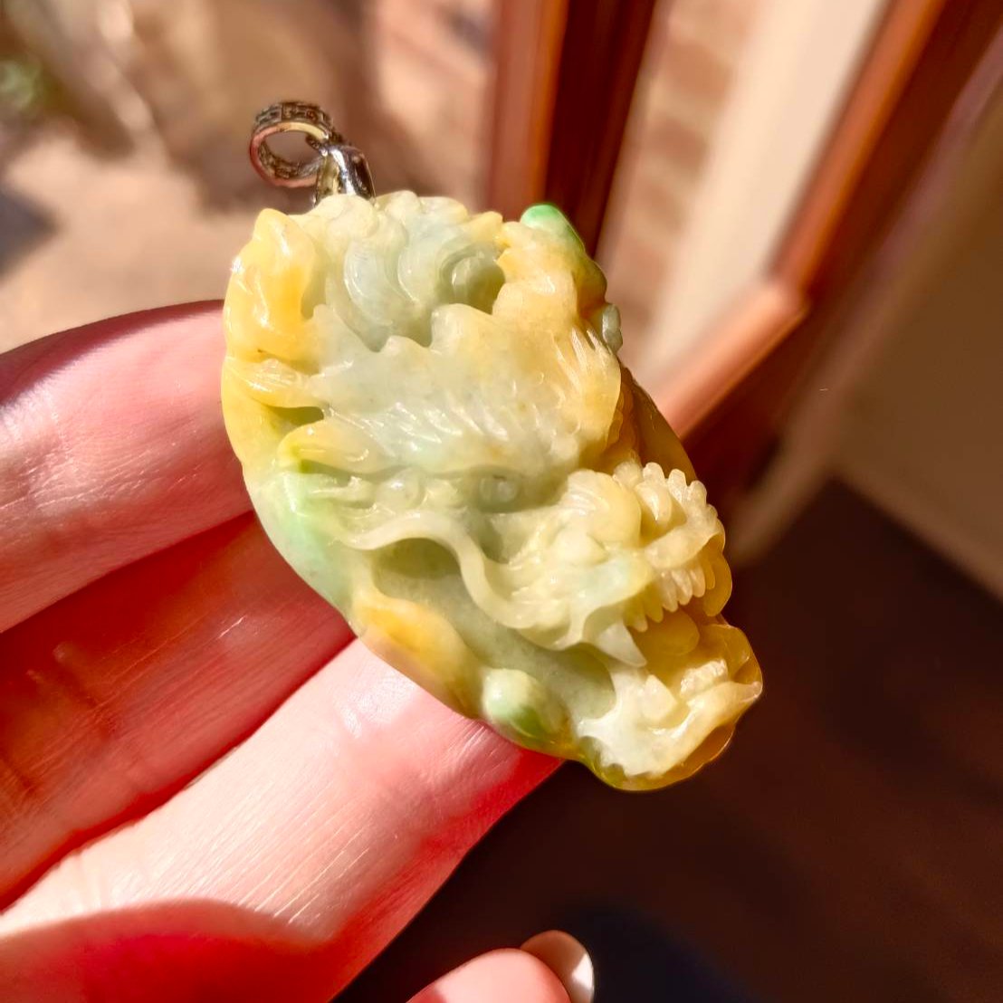#931 Type A Burma Jadeite, Dragon Head Pendant