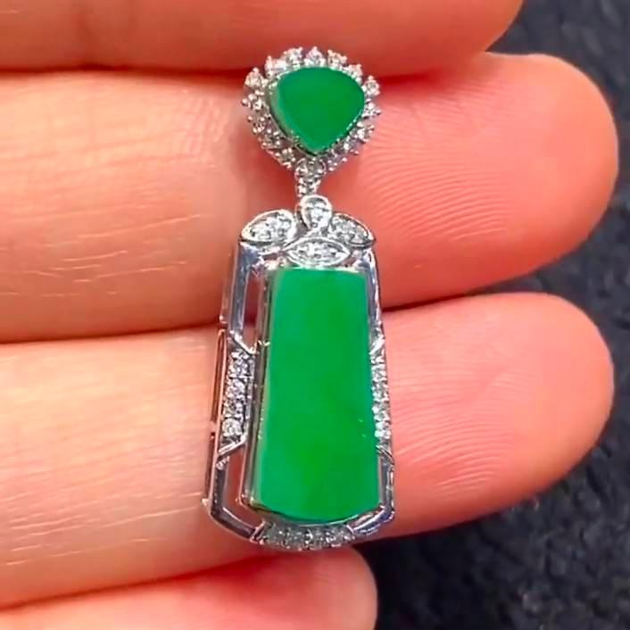 PO3 Type A Imperial Green Burmese Jadeite, Wu-Shi Pendant