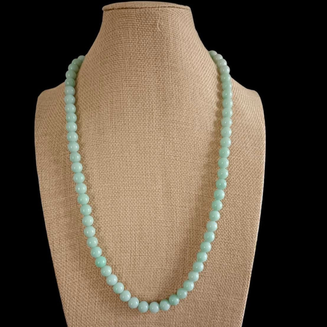 #685 Beautiful and Elegant Apple Green Burma Jadeite Jade Bead Necklace, 9.9 mm