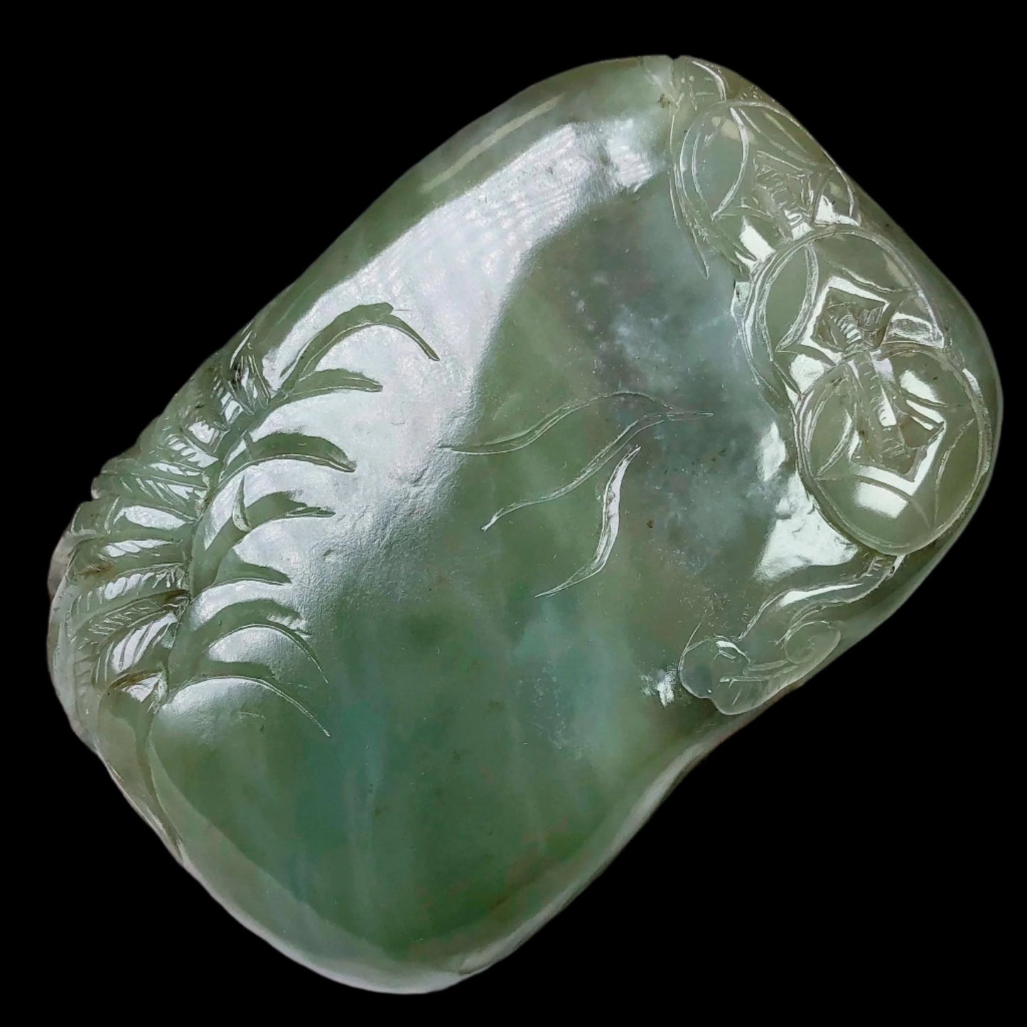 #650 AGL Certified Natural Green Nephrite Jade, Crab Brush Washer/Display