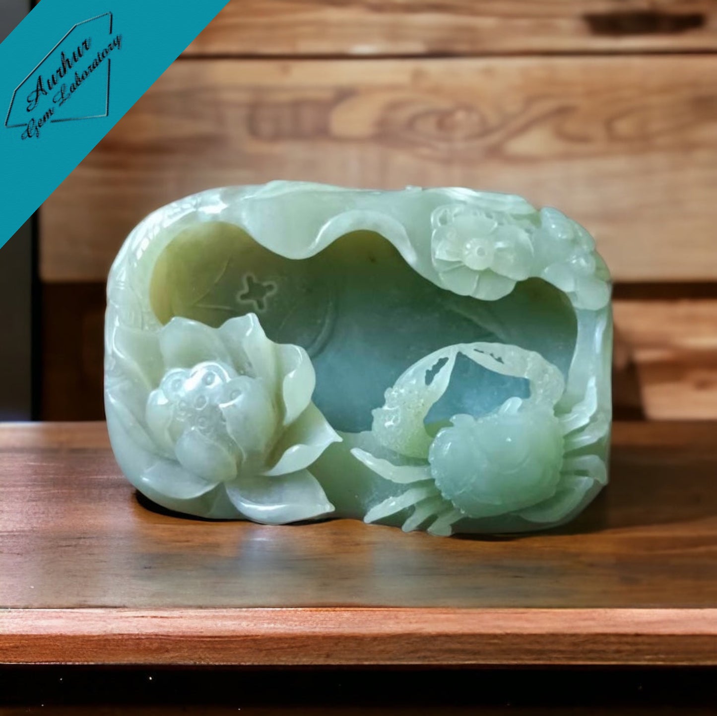 #650 AGL Certified Natural Green Nephrite Jade, Crab Brush Washer/Display