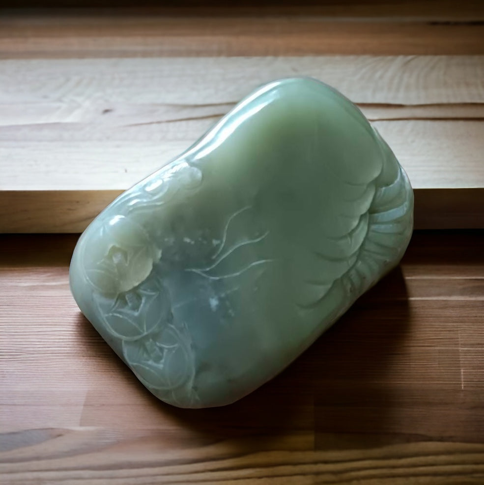 #650 AGL Certified Natural Green Nephrite Jade, Crab Brush Washer/Display