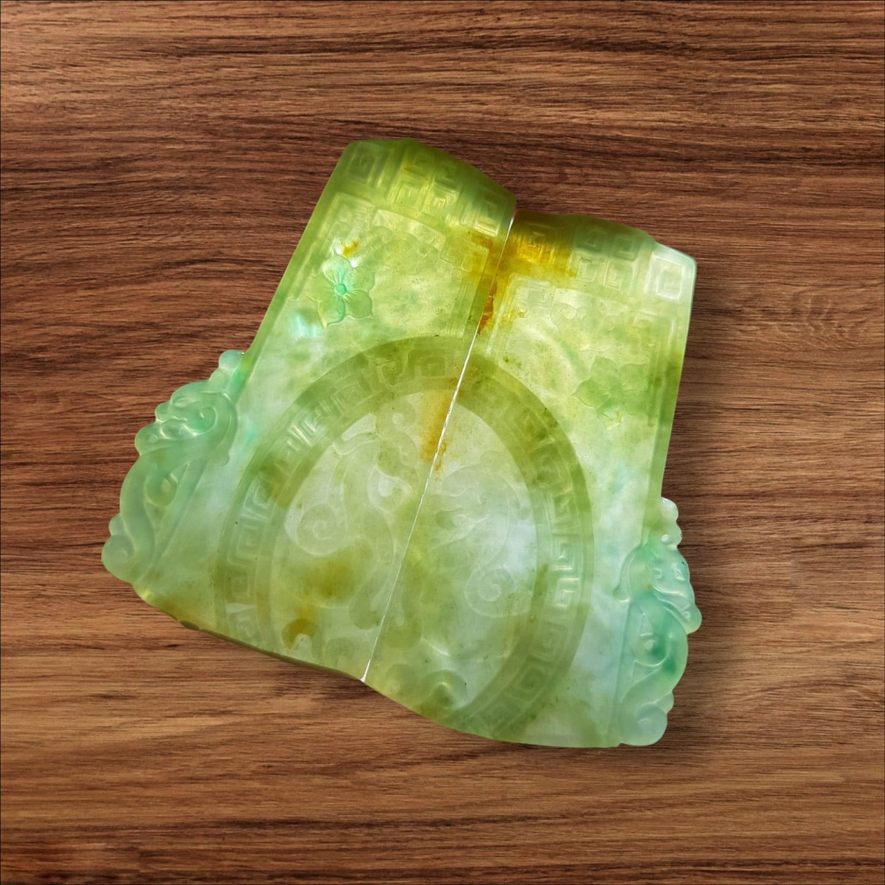 #947 Dragon and Phoenix Pair Jadeite Pendant – A Timeless Symbol of Harmony and Blessings