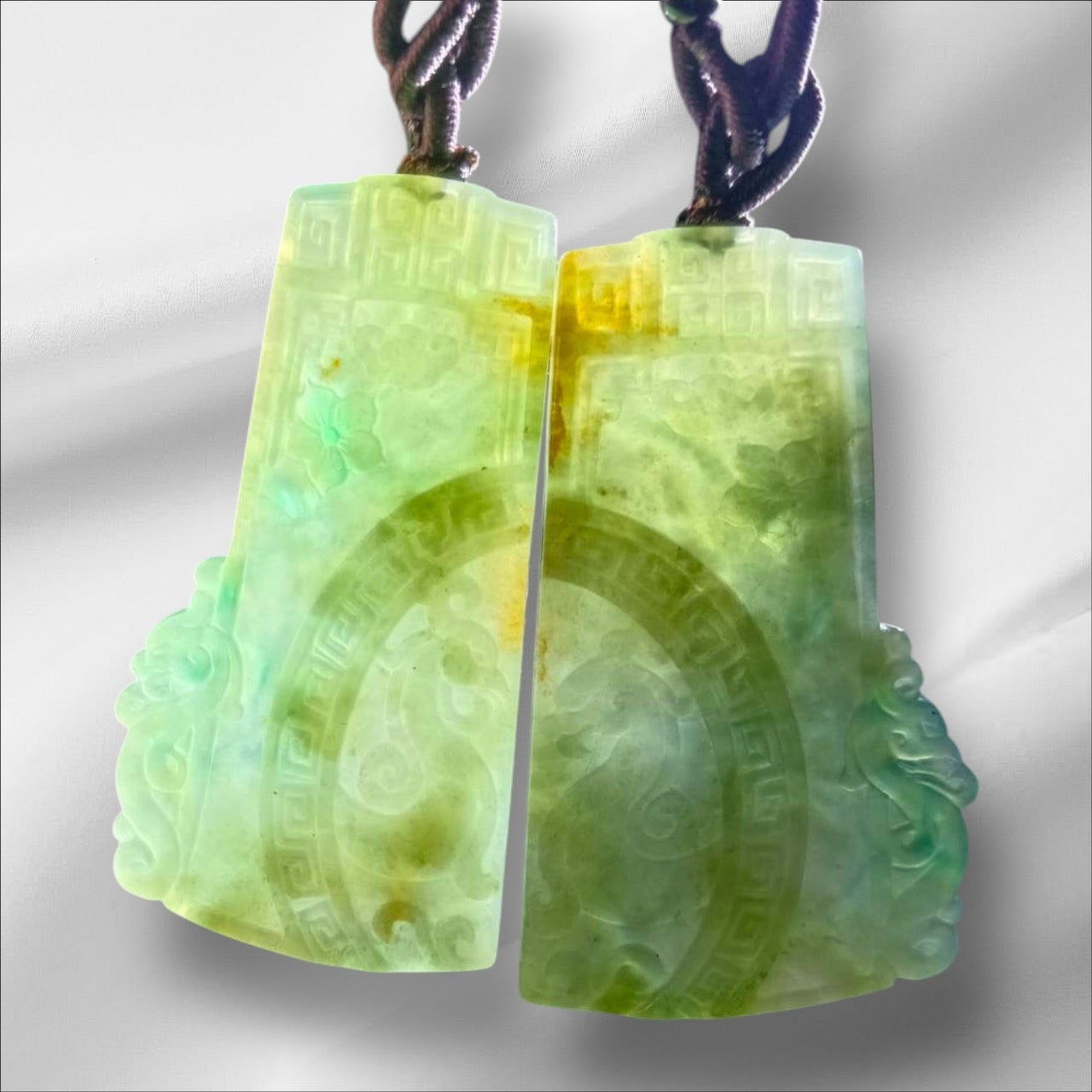 #947 Dragon and Phoenix Pair Jadeite Pendant – A Timeless Symbol of Harmony and Blessings