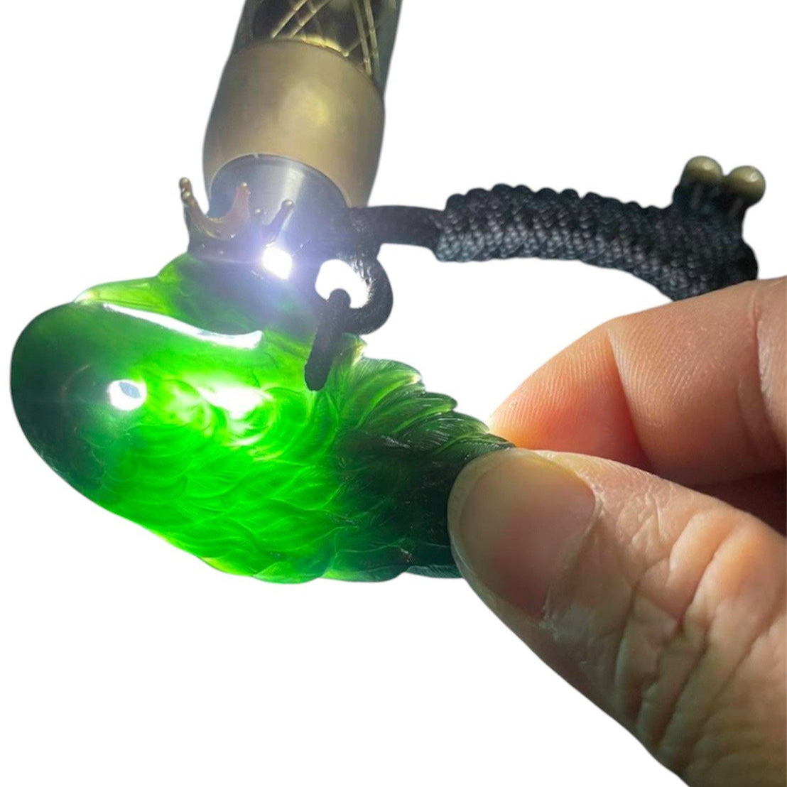 PO7 Omphacite Jadeite/Fe Cui Swan Pendants with 18K Yellow Gold Crowns
