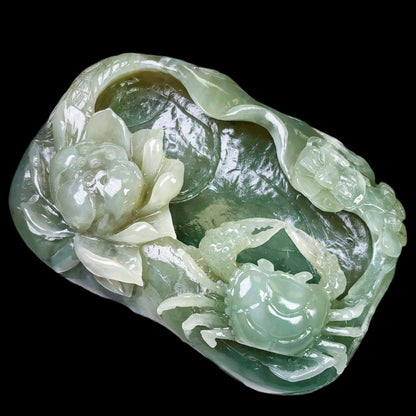#650 AGL Certified Natural Green Nephrite Jade, Crab Brush Washer/Display