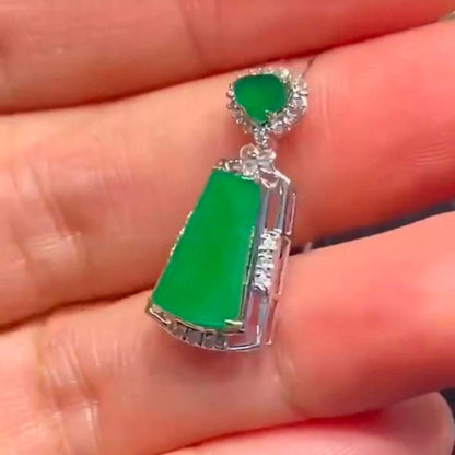PO4 Type A Imperial Green Burmese Jadeite Wu-Shi Pendant with 18K White Gold and Natural Diamonds