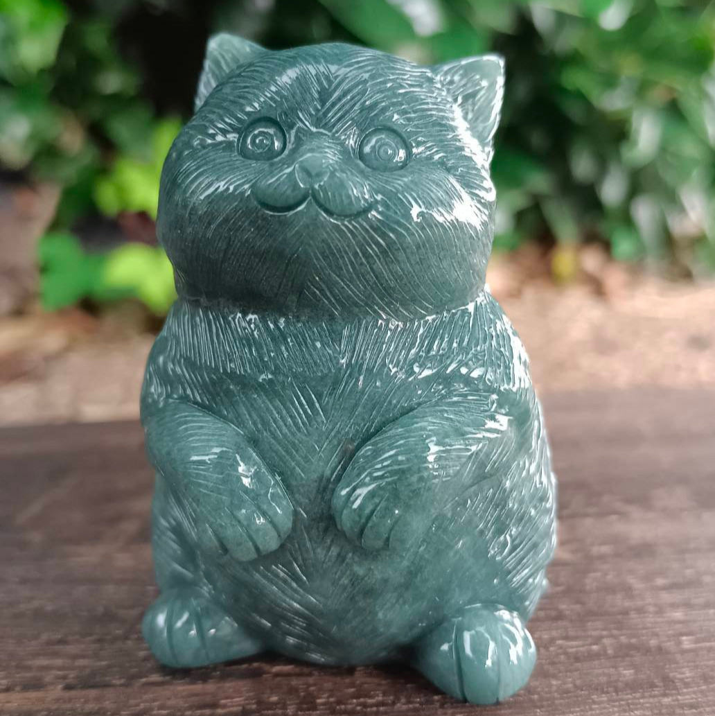 [Little Jade Pavilion] # 1069 Guatemala Jadeite Guai Guai Cat