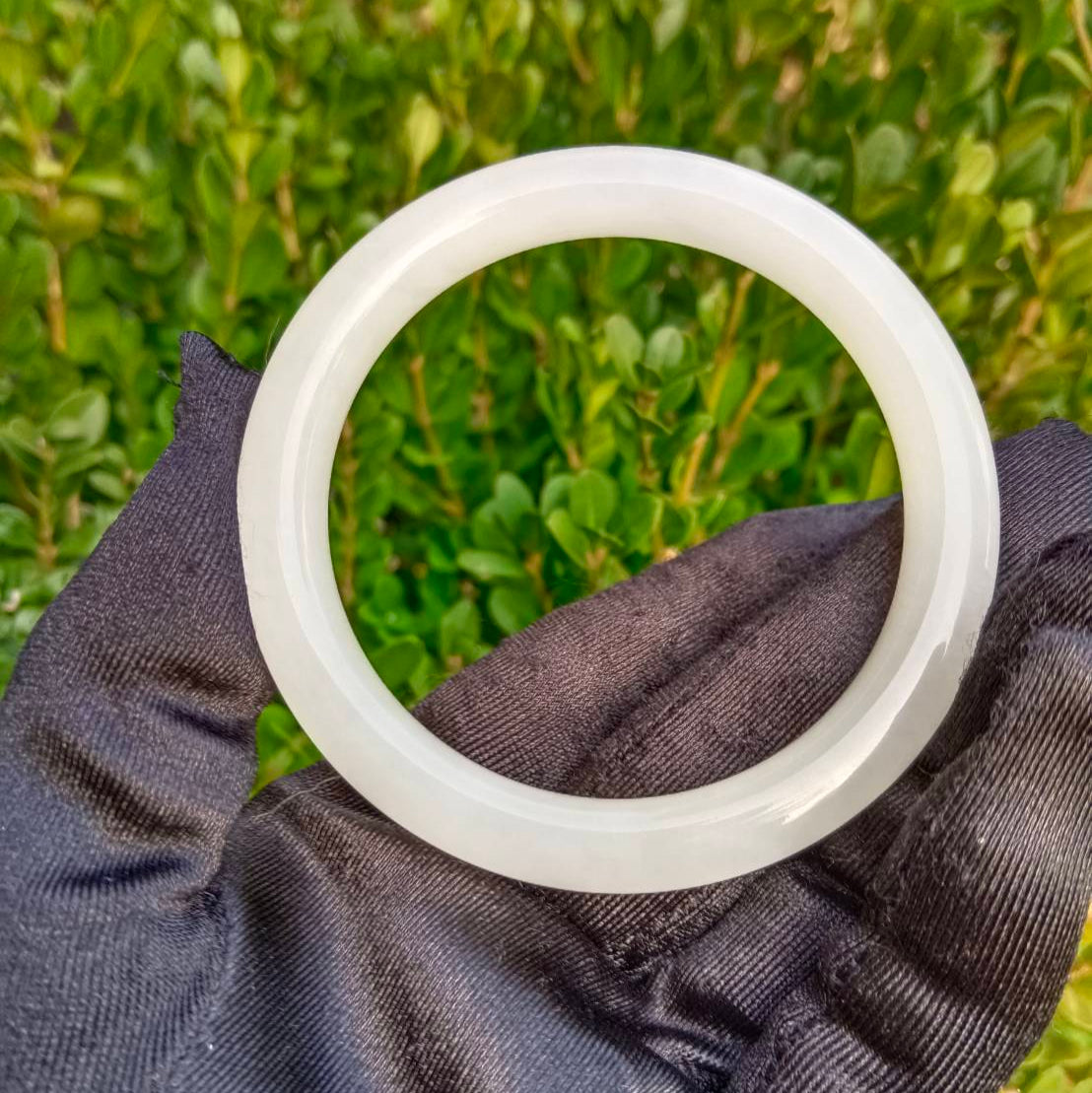 #1100 AGL Natural White Nephrite Jade Bangle Bracelet