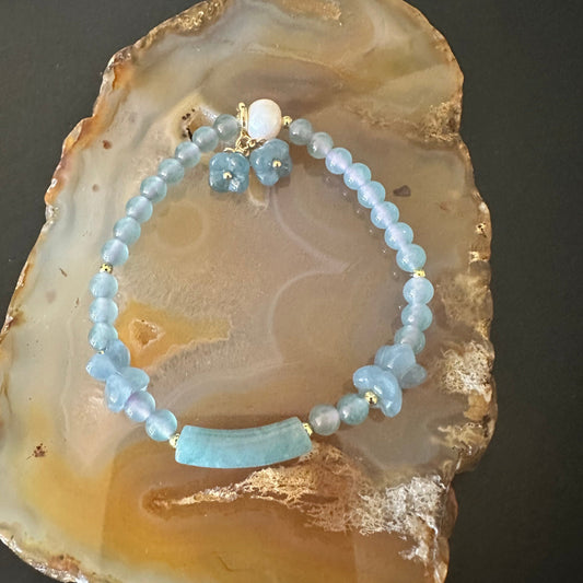 #747 Translucent Natural Lavender Blue Jadeite Designer's Bead Bracelet