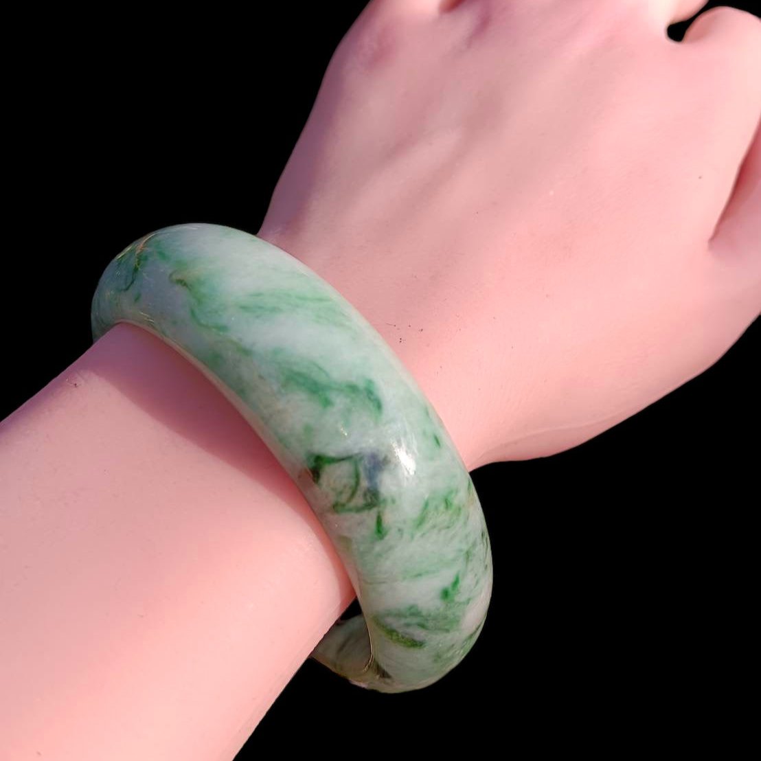 [Little Jade Pavilion] #376 Mason-Kay Certified Green-Patterned Natural Burma Jadeite Jade Bangle Bracelet (Width: 19.5 mm!)